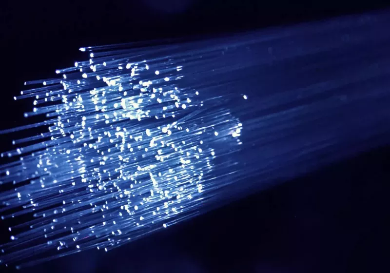 Researchers achieve 1 Tbps secure data transmission over 1,200 km