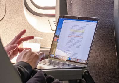 united starlink internet broadband wireless airlines satellite internet united airlines