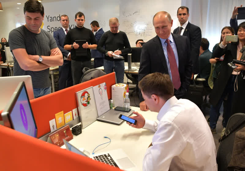 Putin calls for "throttling" Microsoft and Zoom in Russia, urges development of domestic alternatives