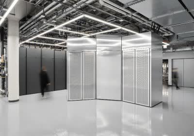 ibm sets build world large-scale fault-tolerant quantum computer ibm quantum computing with video