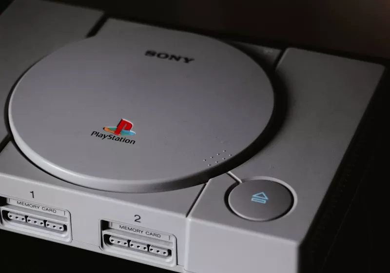 Reverse-engineered PlayStation 1 motherboard runs original chips without emulation