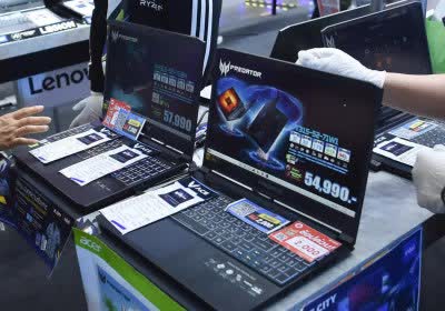 shipments lenovo hp apple asus dell tariffs donald trump