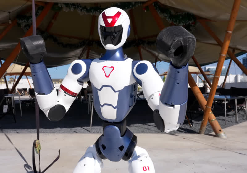 Unitree's $5,900 humanoid robot flips, fights, and holds conversations