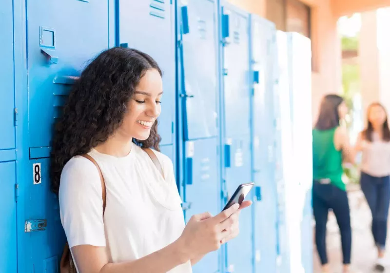 School phone bans expand to 35 US states, sparking national debate