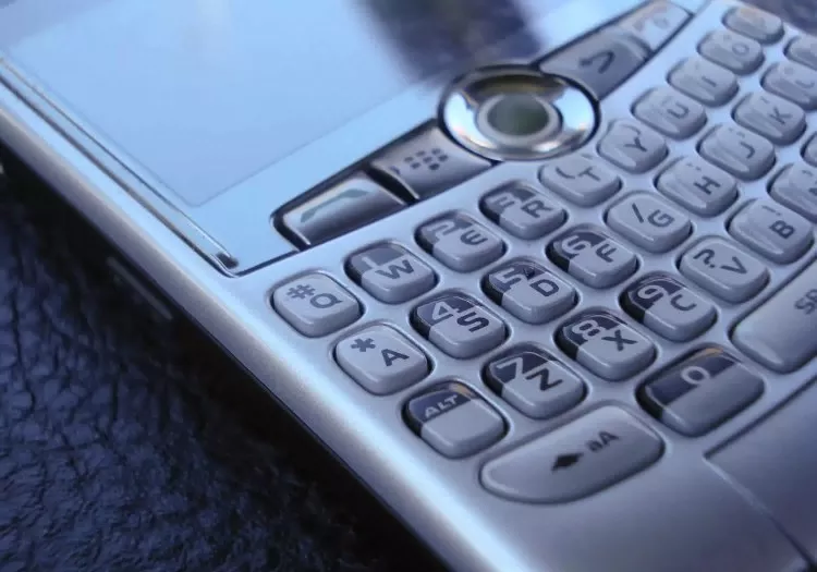 The BlackBerry Curve: When Keyboards Ruled the World