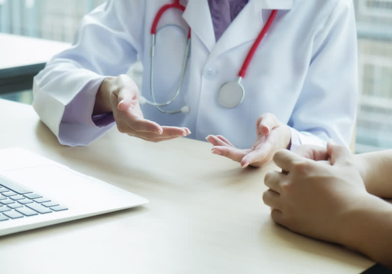 家族がAIに入り、請求書195,000を監査する