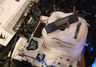 gigabyte ddr5 z890 aorus tachyon ice memory ram overclocking