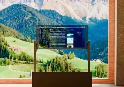 phantom hdr display monitor transparent