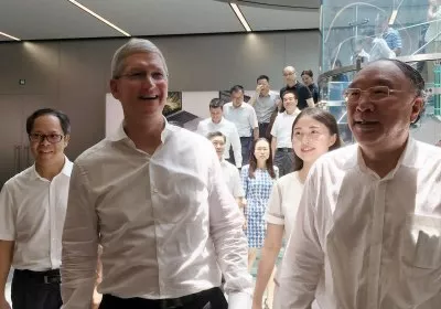 apple tim cook ceo plans leadership