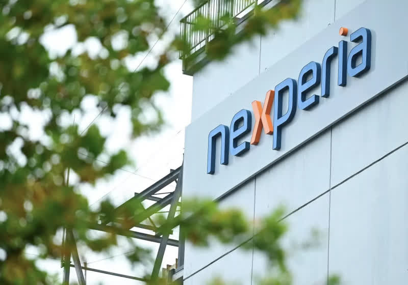 Dutch government hands chipmaker Nexperia back to Chinese owner after political standoff