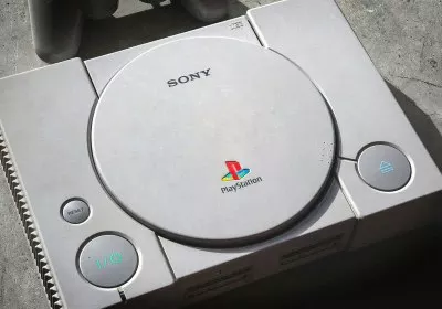 enthusiast playstation pcb modder with video