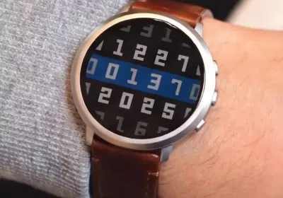 pebble resurrects smartwatch pebble