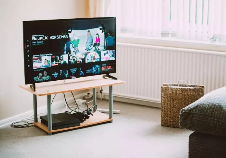 display tv living room netflix