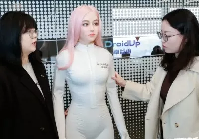 china robots with video