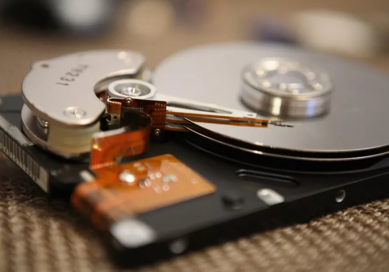 Microsoft is removing 32GB size limit for FAT32 volumes, this time for real