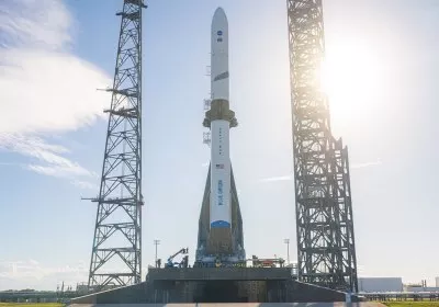 blue origin glenn spacex satellite falcon 9 new glenn reusable