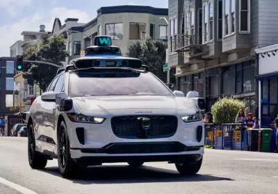 waymo customer service autonomous robotaxi with video