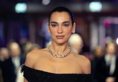 samsung dua lipa lawsuit copyright packaging