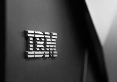 ibm linux red hat cloud financials servers mainframe