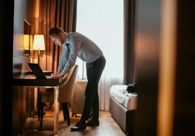 microsoft russian russia hacking wifi hotel cozy bear