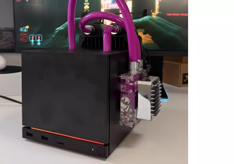 Modders give the Steam Machine a Radeon eGPU and water cooling, because why not