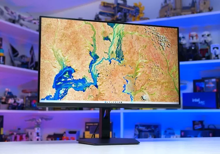 Samsung Odyssey G80HS 32" Review: Going 6K