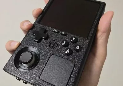 modder steam deck game boy-sized monitor modding game boy