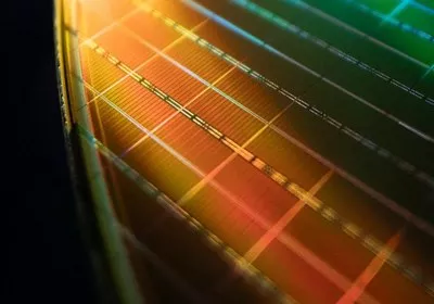 micron hynix samsung memory bonus workplace strike union employee