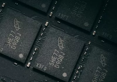 apple chinese china memory supplier hbm cxmt