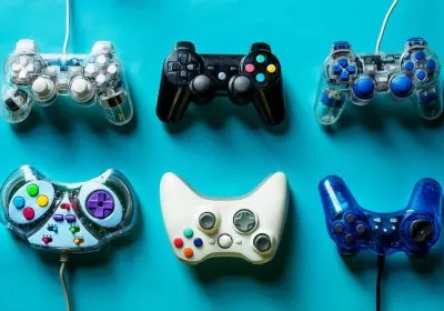 leaked apple- iphone beats gamepad beats audio controller apple ios